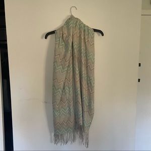 Scarf with Zig-Zag Pattern and Tassel Detailing